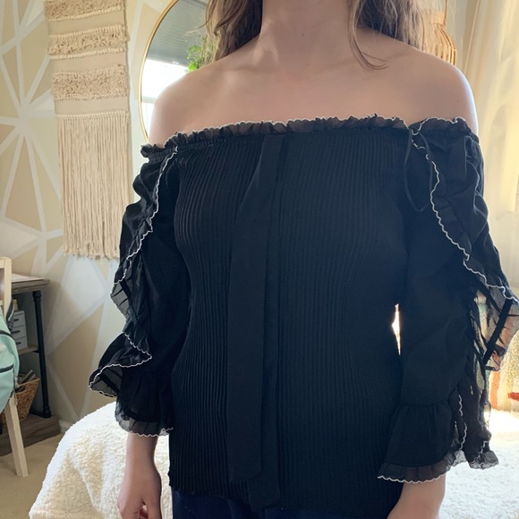 Off shoulder shirred ruffle top - Picture 9 of 9